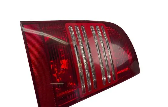 Skoda Octavia Mk1 (1U) Rear/tail lights 1U9945095 1U9945111