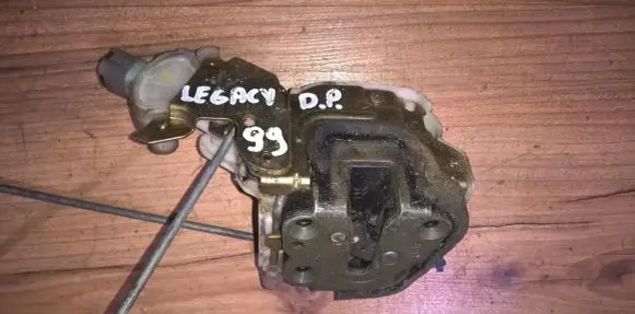 Subaru Legacy Front door lock