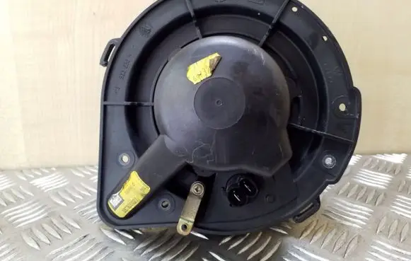 Volkswagen Multivan T4 Heater fan/blower 357820021