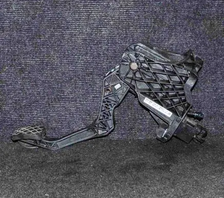 Clutch pedal