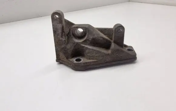 BMW 3 E90 E91 Fuel pump bracket 7805421