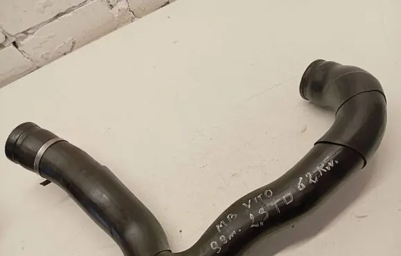 Mercedes-Benz Vito Viano W638 Intercooler hose/pipe