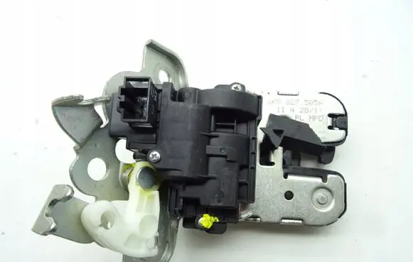 Audi A6 S6 C6 4F Tailgate/trunk/boot lock/catch/latch 8K9827505A