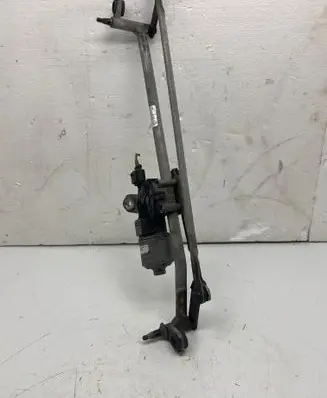 Volkswagen Beetle A5 Front wiper linkage and motor 6004FA0019 6R195119A