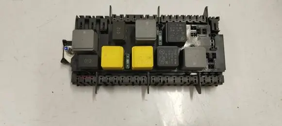 Mercedes-Benz GLE (W166 - C292) Fuse module A1669068201