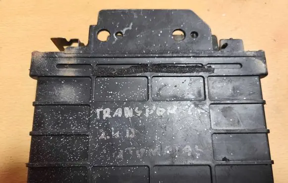 Volkswagen Transporter - Caravelle T4 Gearbox control unit/module 098927731