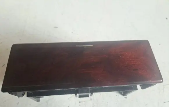 Mercedes-Benz E W210 Glove box 2106830091