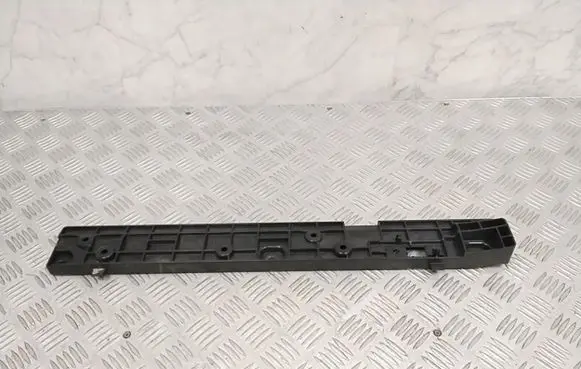 Other sill/pillar trim element