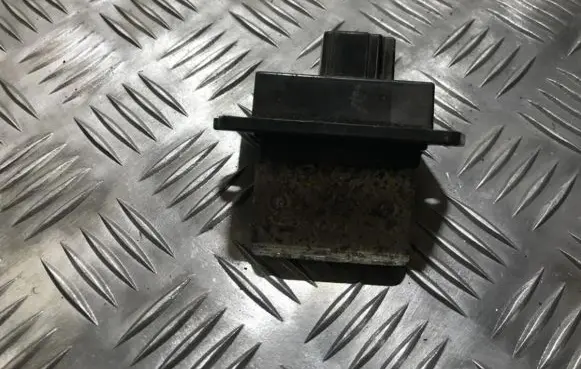 Mazda 626 Heater blower motor/fan resistor hb151ga5ra 3c04