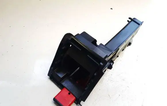 Skoda Octavia Mk3 (5E) Seat back rest lock catch 5q0885682f