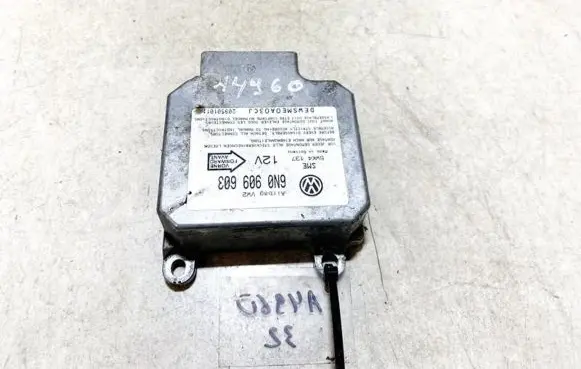 Volkswagen PASSAT B4 Airbag control unit/module 6n0909603 5wk4137