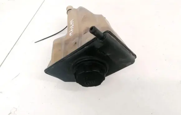 Volvo S40, V40 Coolant expansion tank/reservoir 30804963
