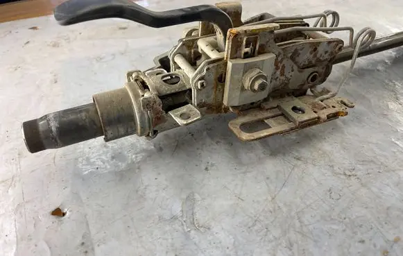 Volkswagen Polo Steering wheel axle set 