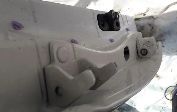 Jaguar XJ X350 Rear door lower hinge