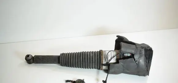Audi A8 S8 D4 4H Rear shock absorber/damper 4H0616001M