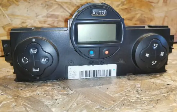 Renault Scenic II - Grand scenic II Climate control unit 8200344841 89340016 0E0951