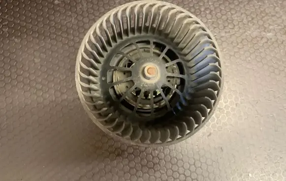 Ford S-MAX Heater fan/blower 1736007103