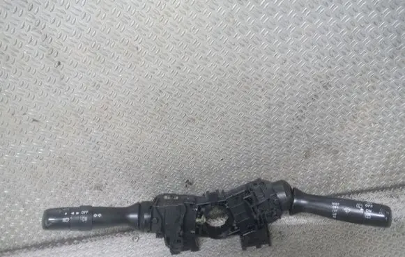 Peugeot 107 Wiper turn signal indicator stalk/switch 173848 17F001
