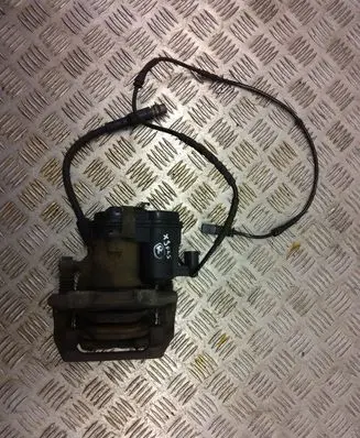 BMW X3 F25 Rear brake caliper