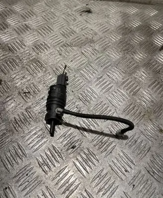 BMW X6 E71 Windscreen/windshield washer pump 6934160