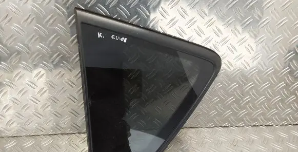 Toyota Corolla Verso AR10 Rear side window