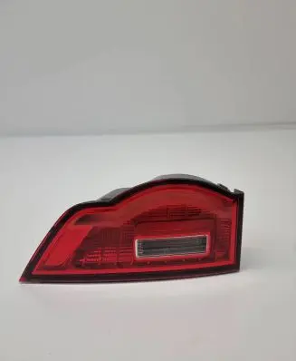 Jaguar F-Pace Tailgate rear/tail lights HK8315K273AA