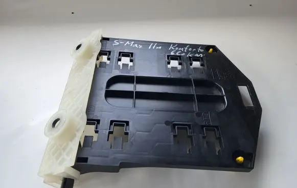 Ford S-MAX Other engine bay part
