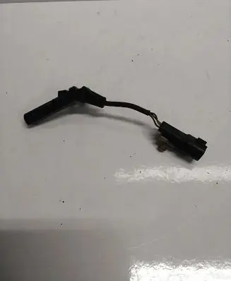 Land Rover Range Rover Sport L320 Crankshaft position sensor 4r80-6c315