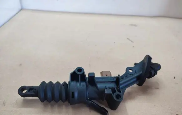 Ford Tourneo Custom Master brake cylinder BK217A542CC