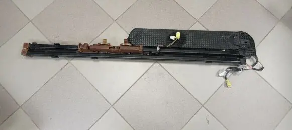 Toyota Sienna XL40 IV Rear seat guide rail 12H24185520 Y003B11D08025247