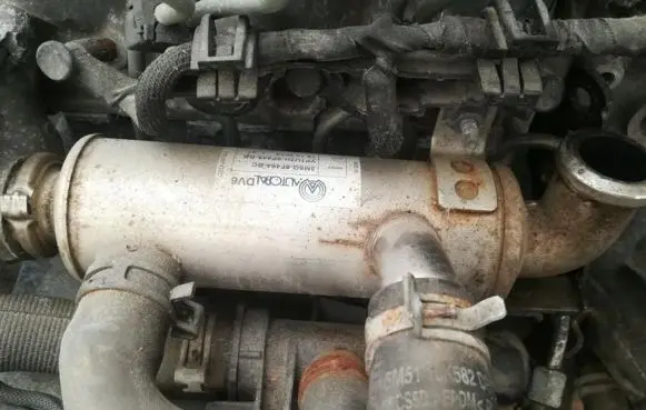Ford Focus EGR valve cooler 3M5Q9F464BC 3M5Q-9F464-BC