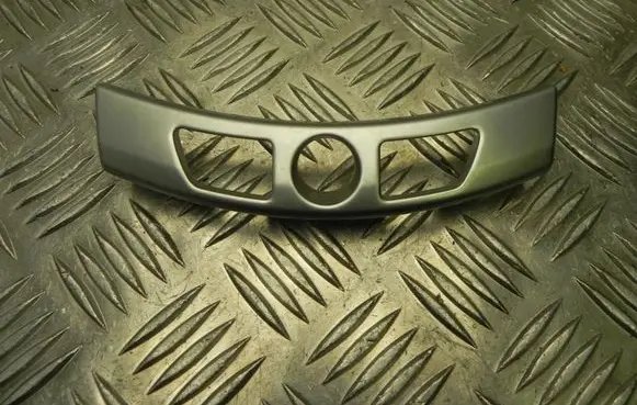 Radio/GPS head unit trim