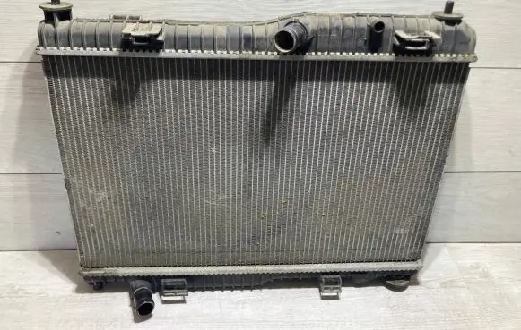 Ford Ecosport Coolant radiator 8v518d005jg