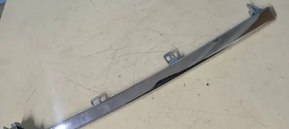 Suzuki Vitara (LY) Front bumper splitter molding 7177186R