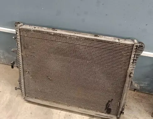 Audi Q7 4L Coolant radiator