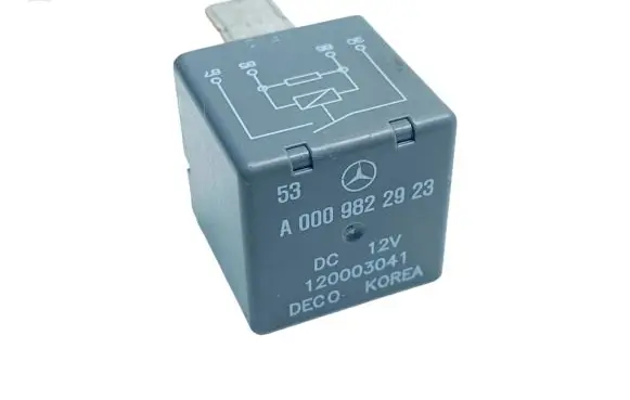 Mercedes-Benz GLC C253 Other relay A0009822923