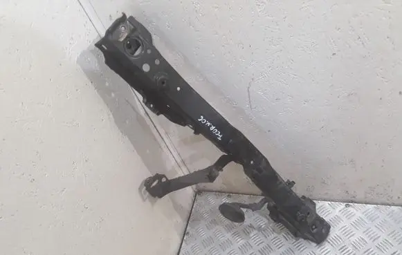 Toyota Corolla Verso AR10 Top upper radiator support slam panel
