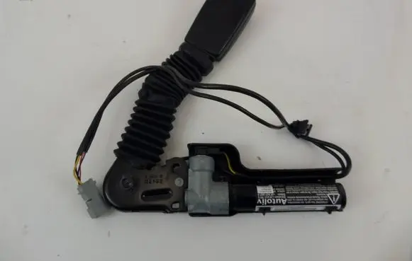 Mini Cooper Countryman R60 Front seatbelt buckle 9806924