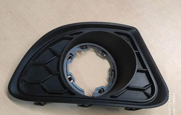 Alfa Romeo Giulietta Front fog light trim/grill 156110070