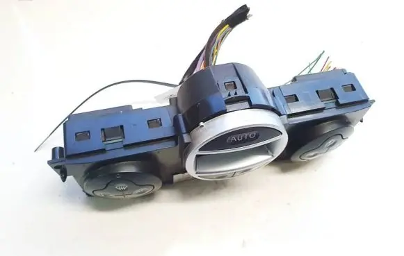 Renault Scenic II - Grand scenic II Climate control unit 8200501465 69340055 820050146569340055