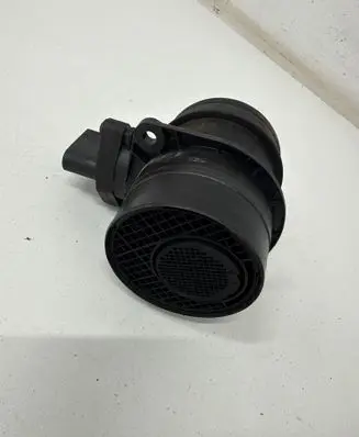 Volkswagen PASSAT B6 Mass air flow meter 0281002461 074906461B