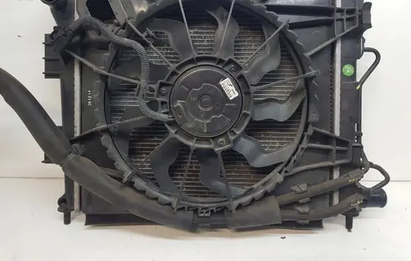 Hyundai i10 Coolant radiator