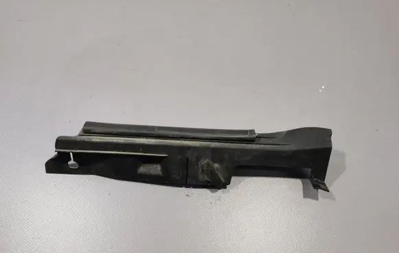 Toyota Avensis T270 Fender end trim 5380705010