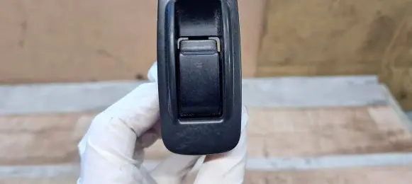Toyota Corolla Verso AR10 Electric window control switch 54035228 848010F030B0 848010F030