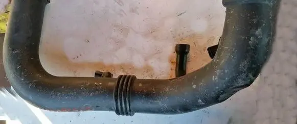 Mercedes-Benz C W204 Turbo air intake inlet pipe/hose A271090