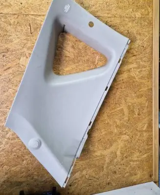 (C) pillar trim