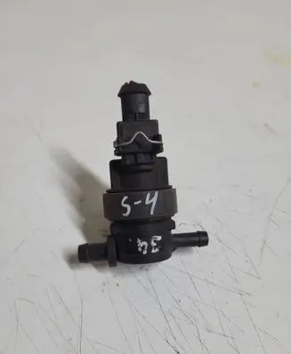 Mercedes-Benz E W210 Turbo solenoid valve 0004701593