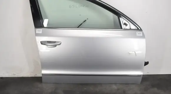Skoda Superb B6 (3T) Front door 