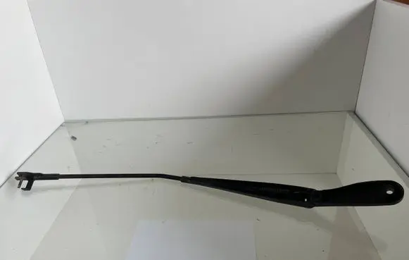 Volvo V50 Front wiper blade arm 30698239