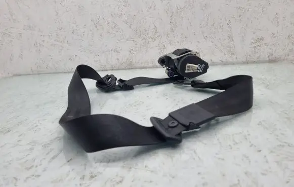 Audi A6 S6 C6 4F Front seatbelt 4F0857706